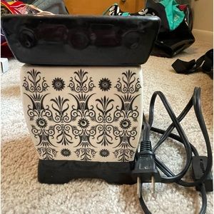 Black and White Candle Warmer